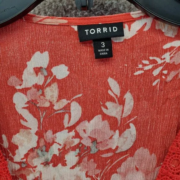 Torrid Babydoll Gauze Crochet Trim Lace-Up Top size 2 (2x) 18-20 - Picture 3 of 8